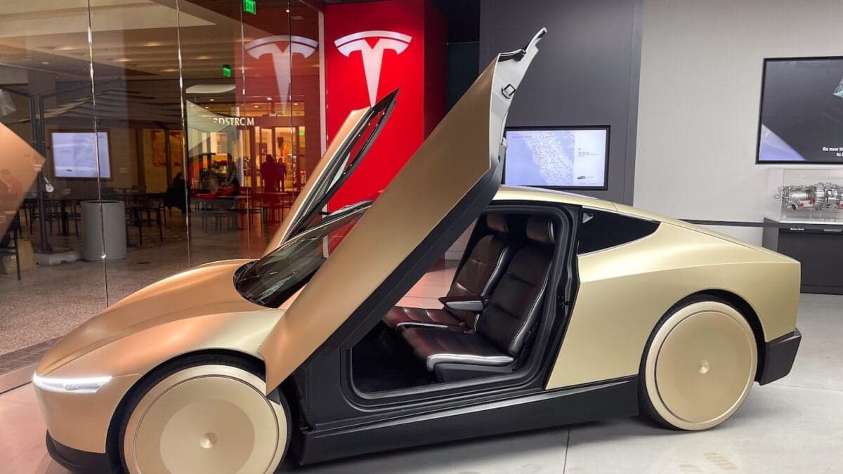 Tesla Finally Sets a Launch Date for the Cybercab